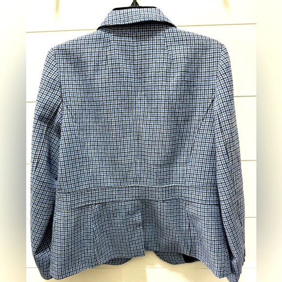 Talbots, size 10, wool blend blazer, EUC - Picture 2 of 5